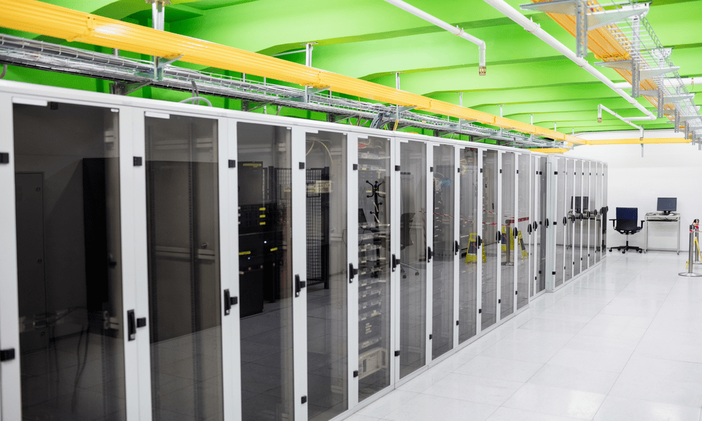 Green Data Centers in the Digital World